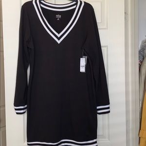 NWT NY&CO BLACK & WHITE STADIUM DRESS !!
